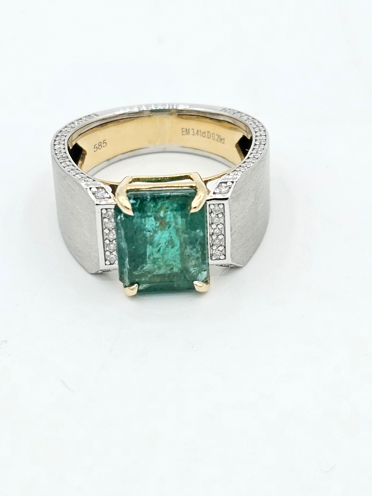 The Emerald Sovereign | 3.41ct Emerald & Diamond Men’s Ring