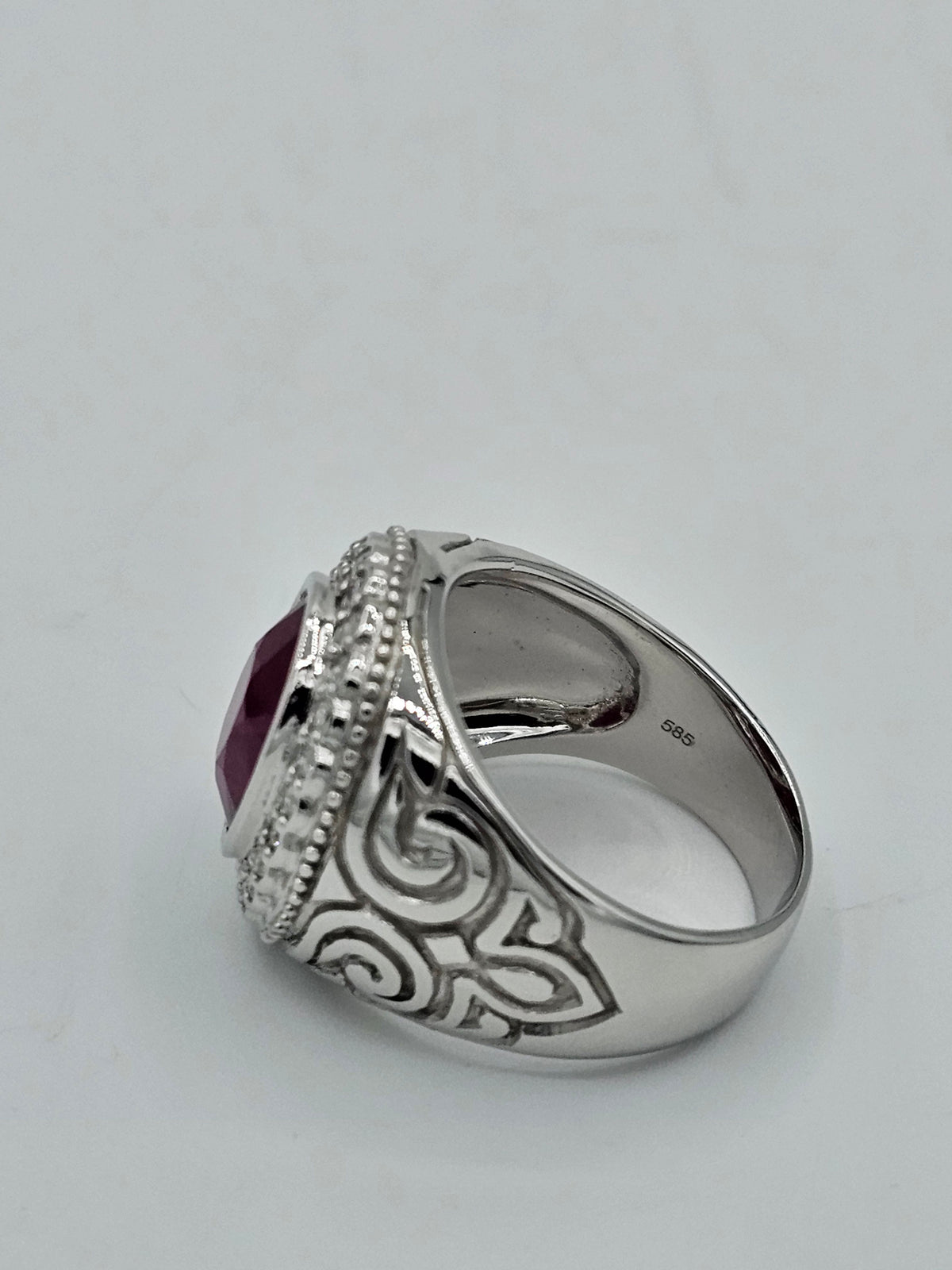The Crimson Regent | 6.19ct Ruby & Diamond Men’s Ring