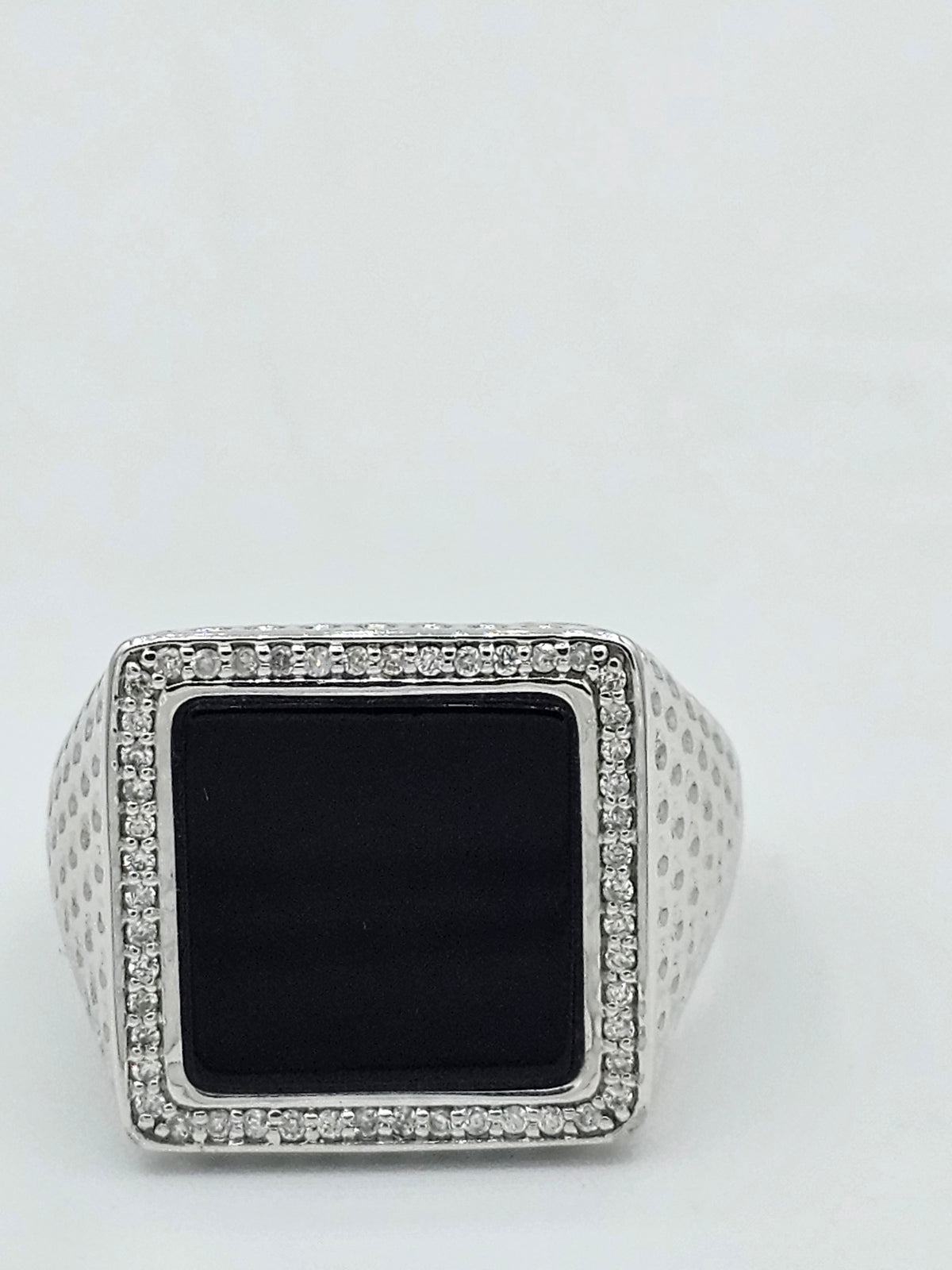 The Onyx Regent | 14ct White Gold, Black Onyx & Diamond Men’s Ring